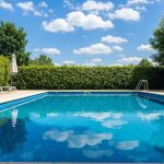 Le secret d'une eau de piscine qui reste limpide tout l'hiver sans aucun produit chimique coûteux